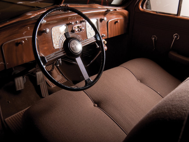 Chrysler Airflow фото