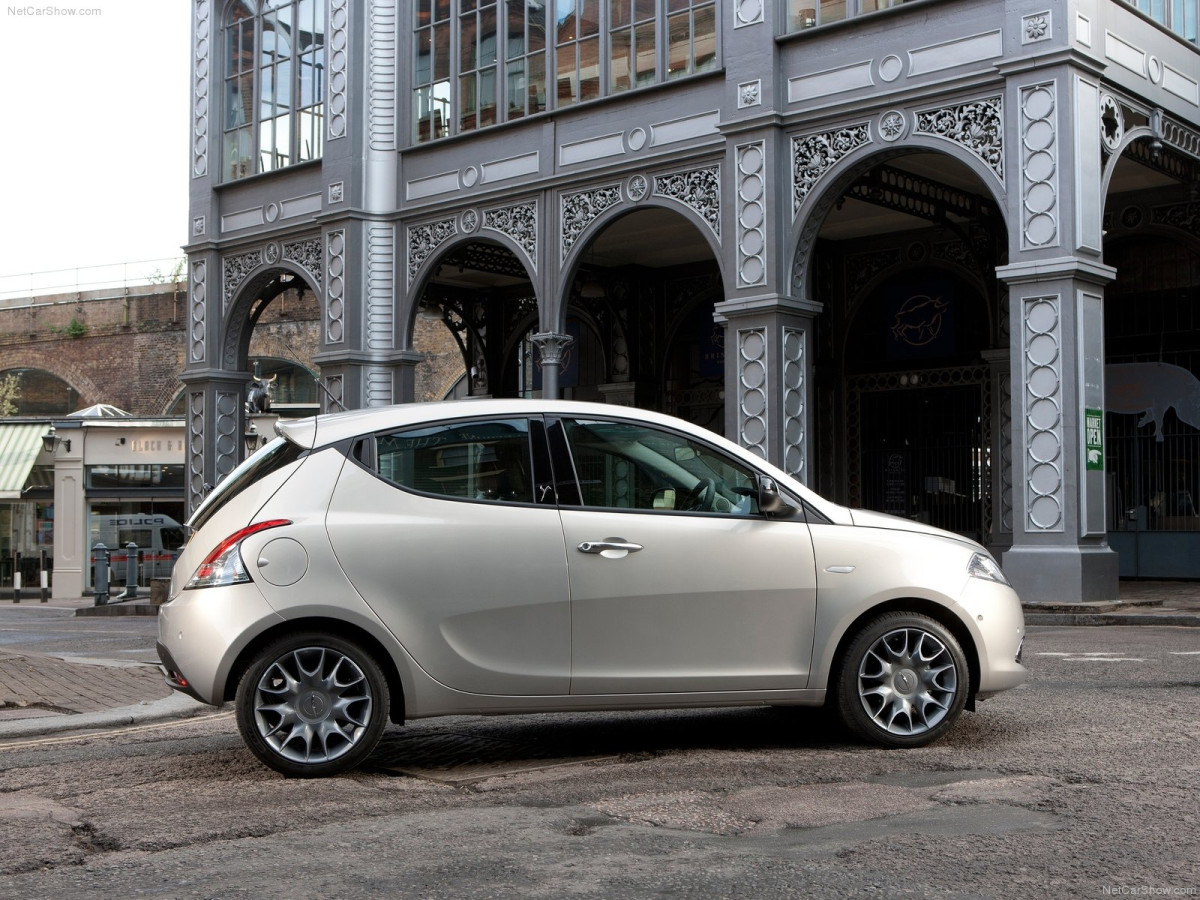 Chrysler Ypsilon фото 88095