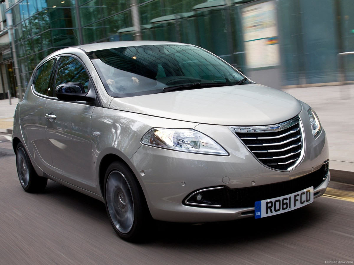 Chrysler Ypsilon фото 88096