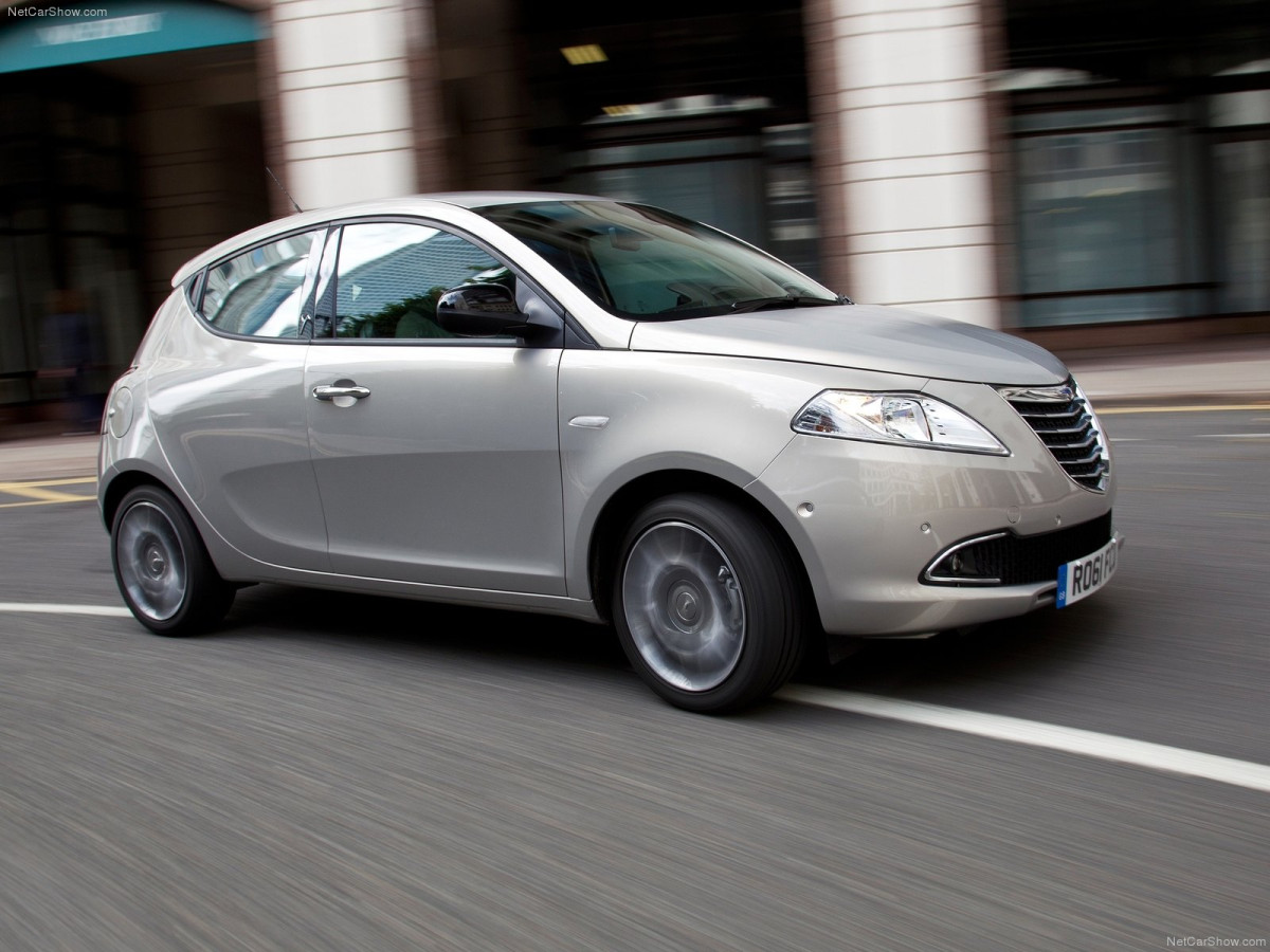 Chrysler Ypsilon фото 88097