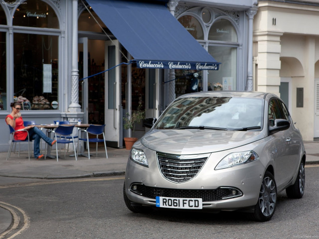 Chrysler Ypsilon фото