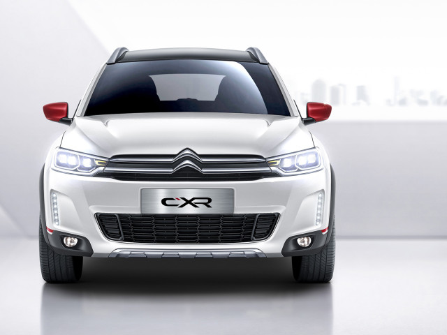 Citroen C-XR фото