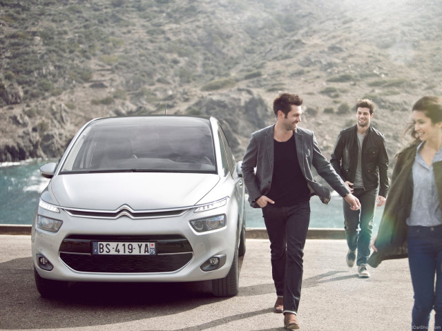 Citroen C4 Picasso фото