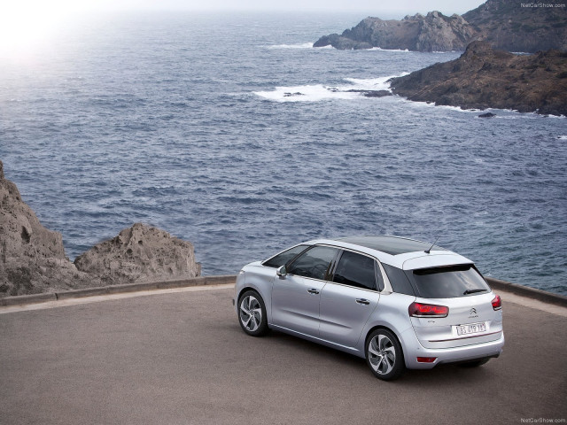 Citroen C4 Picasso фото