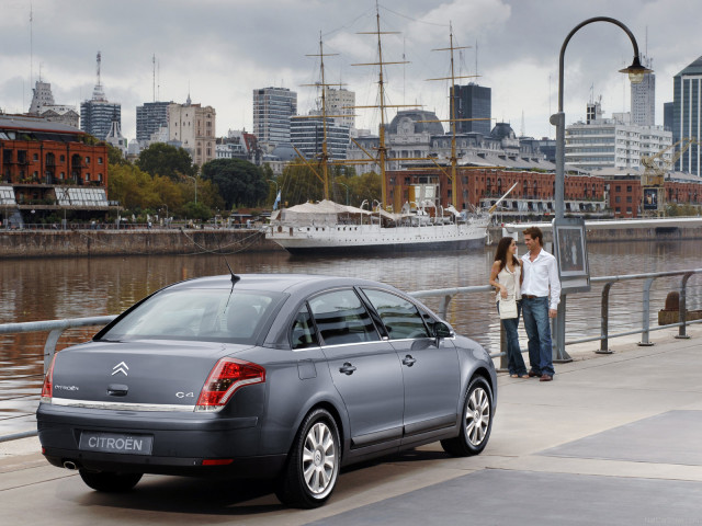 Citroen C4 Sedan фото