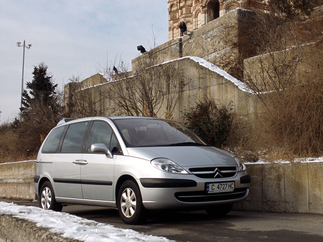 Citroen C8 фото