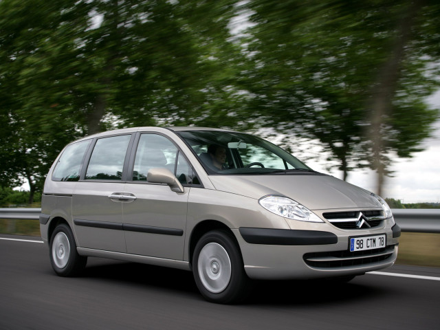 Citroen C8 фото