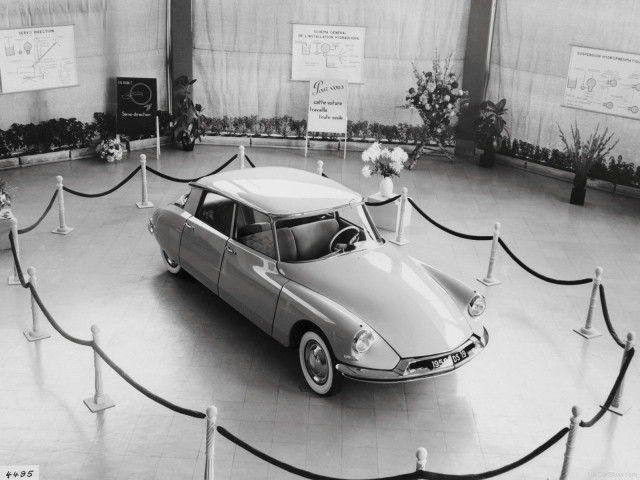 Citroen DS19 фото