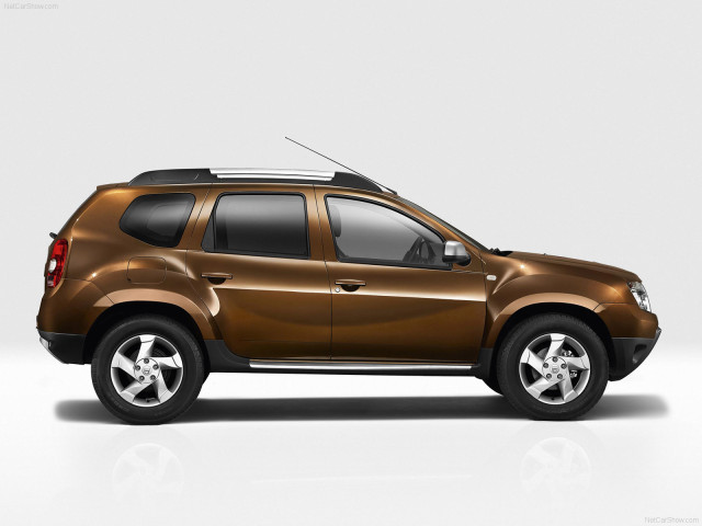 Dacia Duster фото