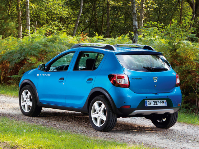 Dacia Sandero Stepway фото