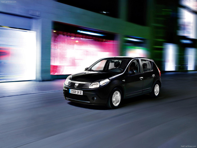 Dacia Sandero фото