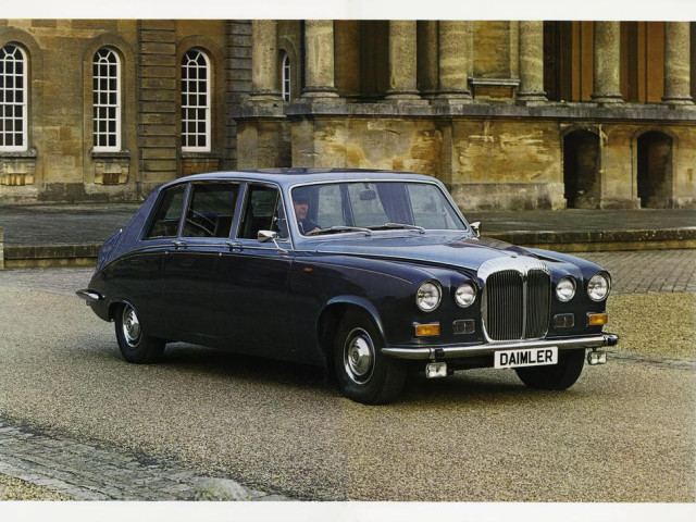 Daimler DS420 Limousine фото