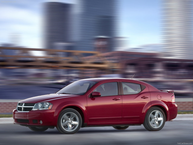 Dodge Avenger RT фото