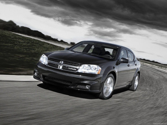 Dodge Avenger фото