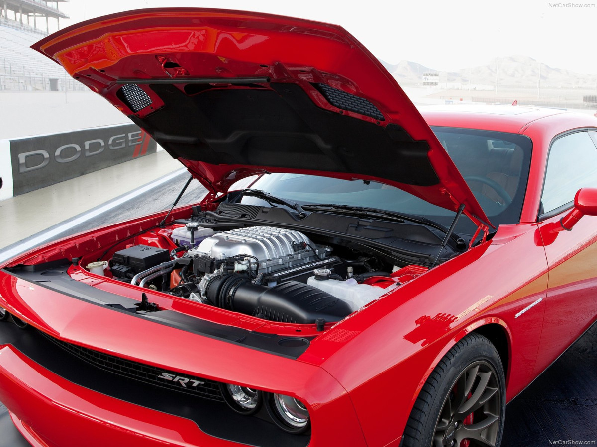 Dodge Challenger SRT Hellcat фото 150090