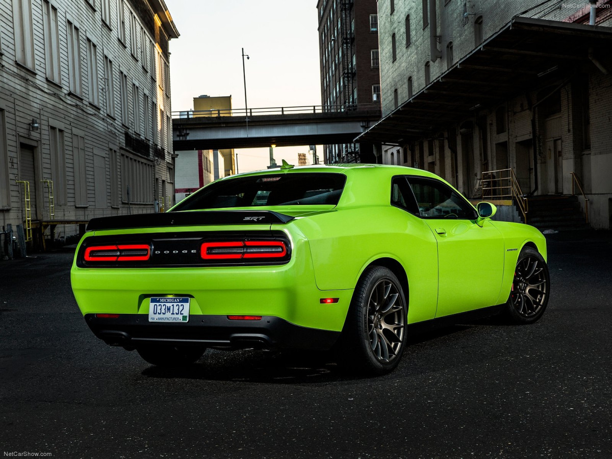 Dodge Challenger SRT Hellcat фото 150130