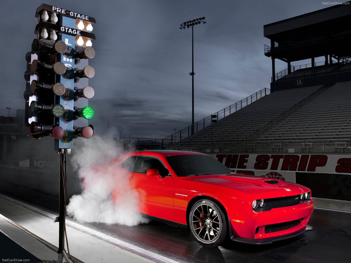 Dodge Challenger SRT Hellcat фото 150143