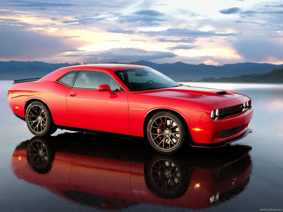 Dodge Challenger SRT Hellcat фото 150150