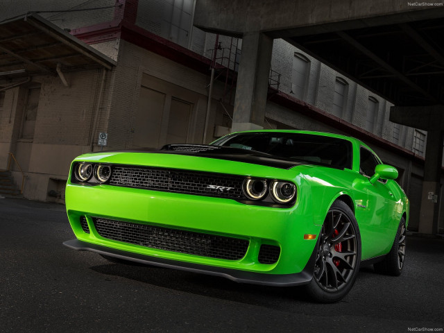 Dodge Challenger SRT Hellcat фото