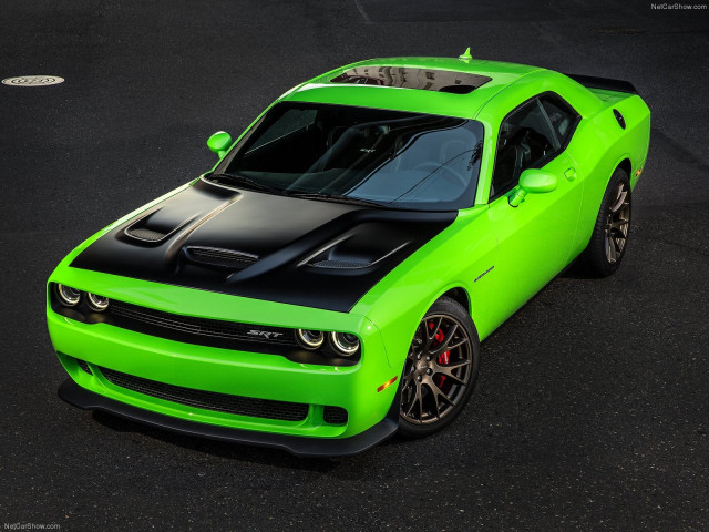 Dodge Challenger SRT Hellcat фото