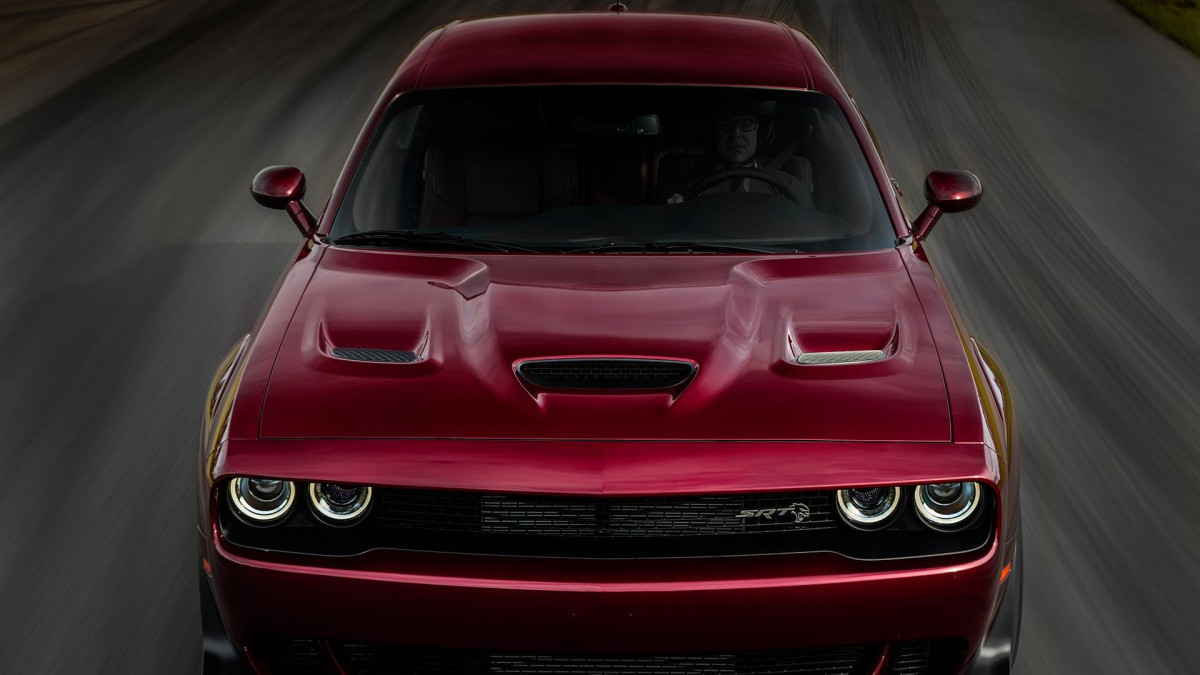 Dodge Challenger SRT Hellcat фото 185139