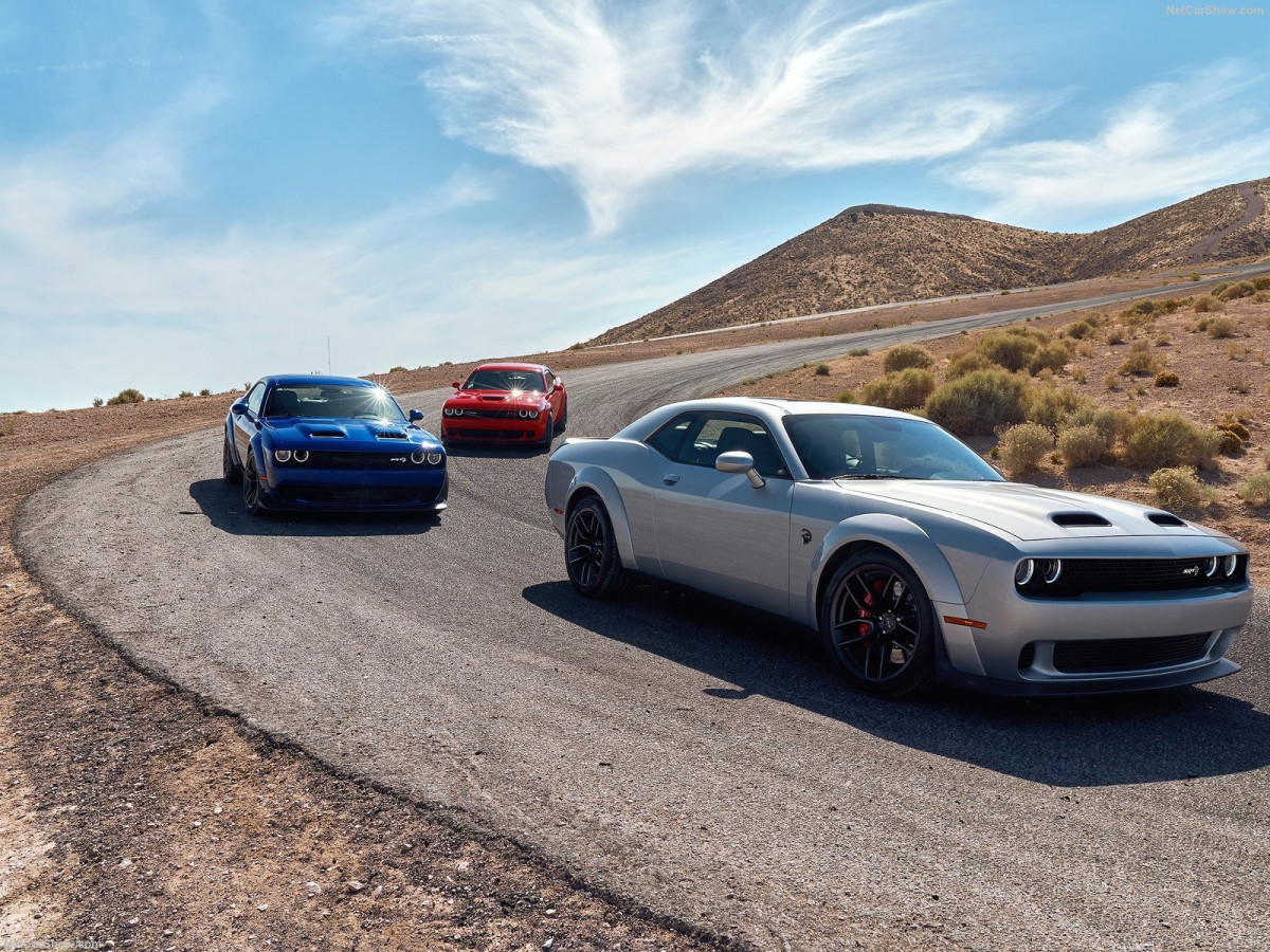 Dodge Challenger SRT Hellcat фото 196052