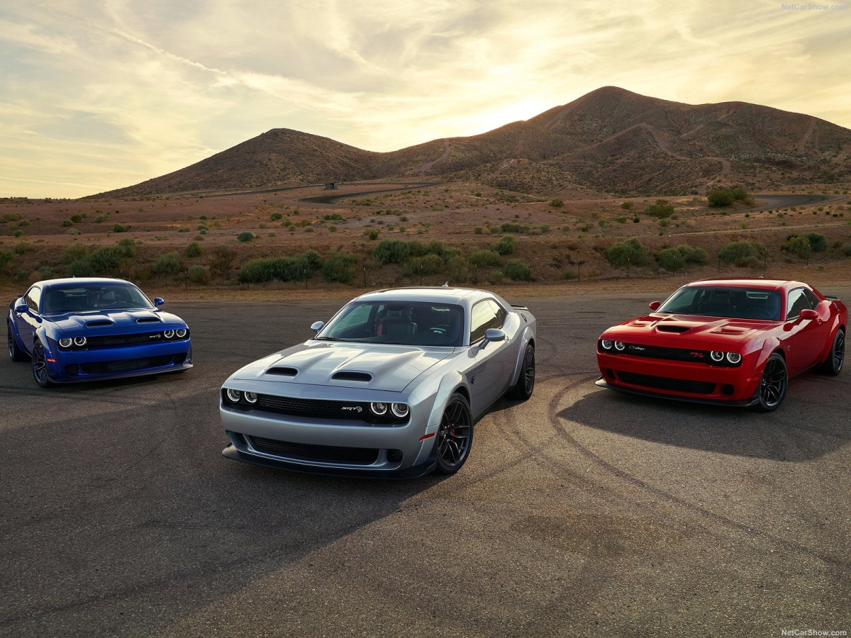 Dodge Challenger SRT Hellcat фото 196054