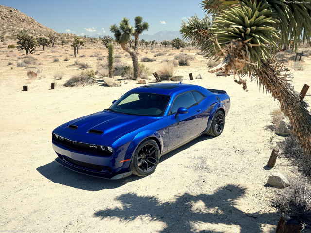 Dodge Challenger SRT Hellcat фото