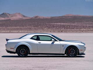 Dodge Challenger SRT Hellcat фото