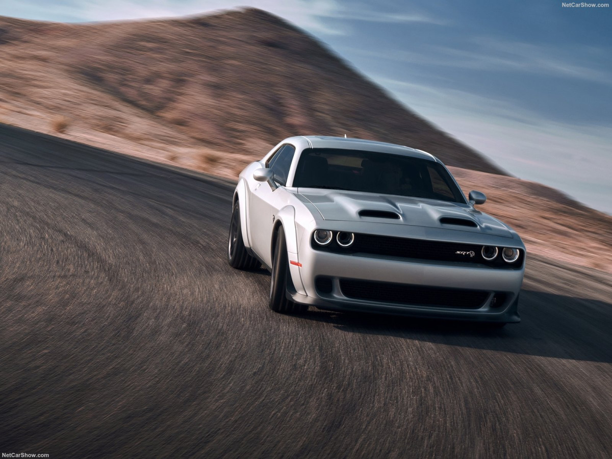 Dodge Challenger SRT Hellcat фото 196072