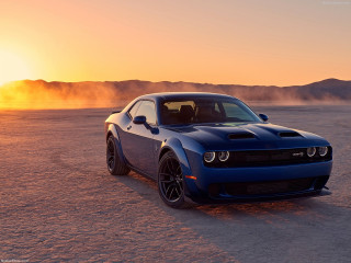 Dodge Challenger SRT Hellcat фото