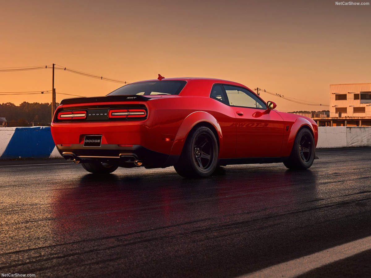 Dodge Challenger SRT фото 182744