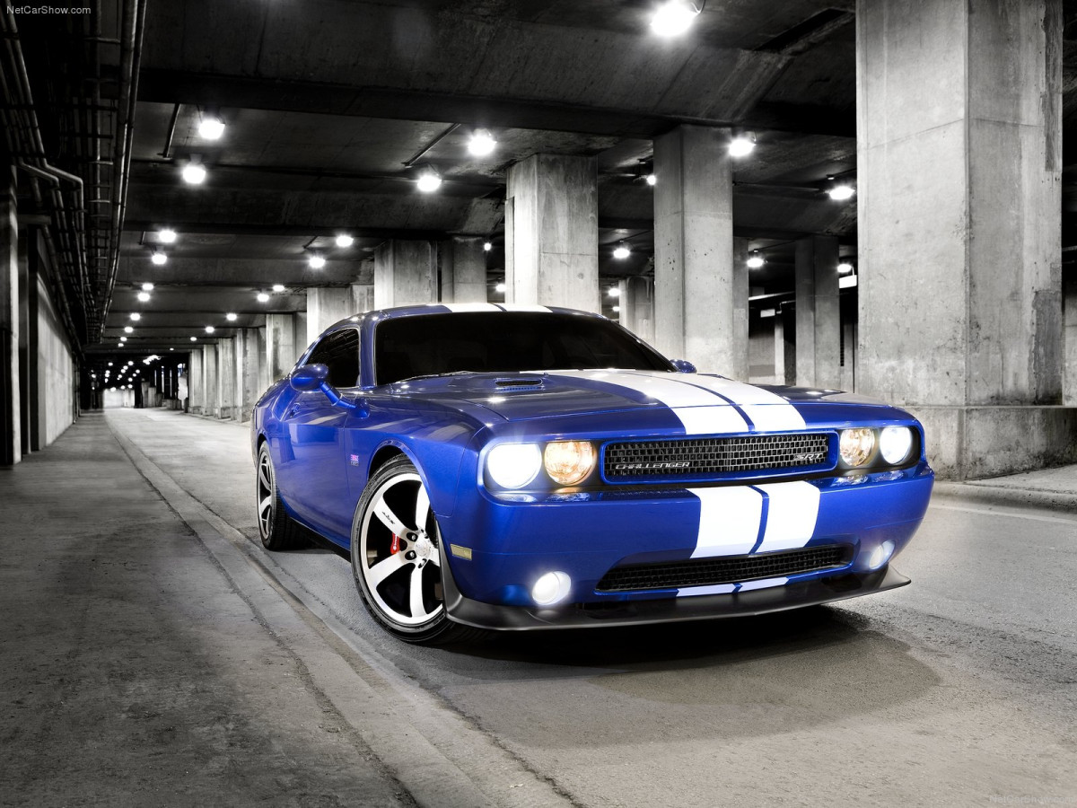 Dodge Challenger SRT8 392 фото 79410