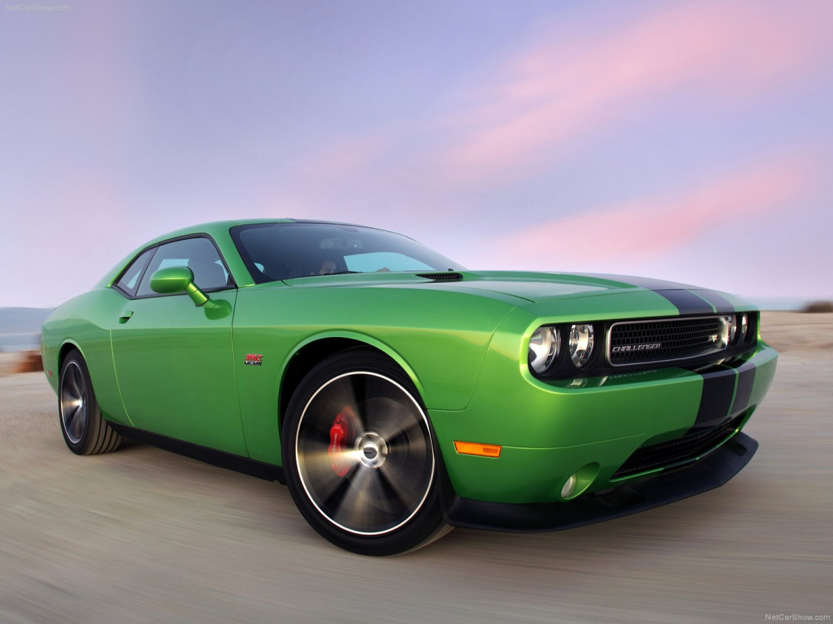 Dodge Challenger SRT8 392 фото 86262