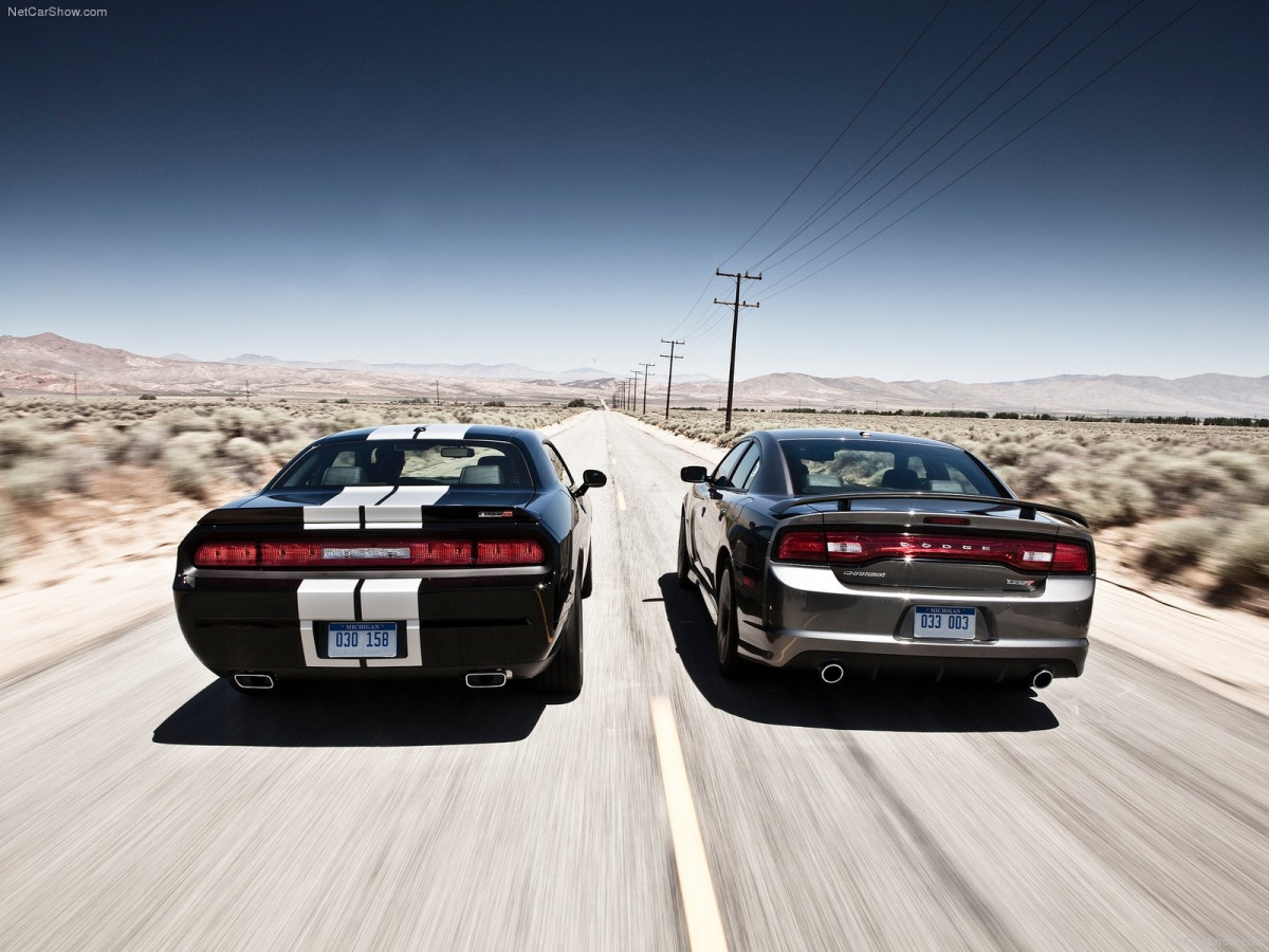 Dodge Challenger SRT8 392 фото 86989