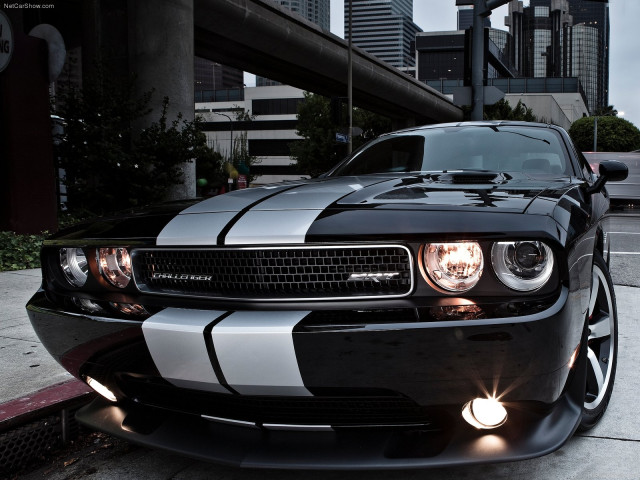 Dodge Challenger SRT8 392 фото