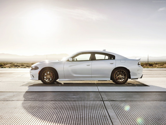 Dodge Charger SRT Hellcat фото