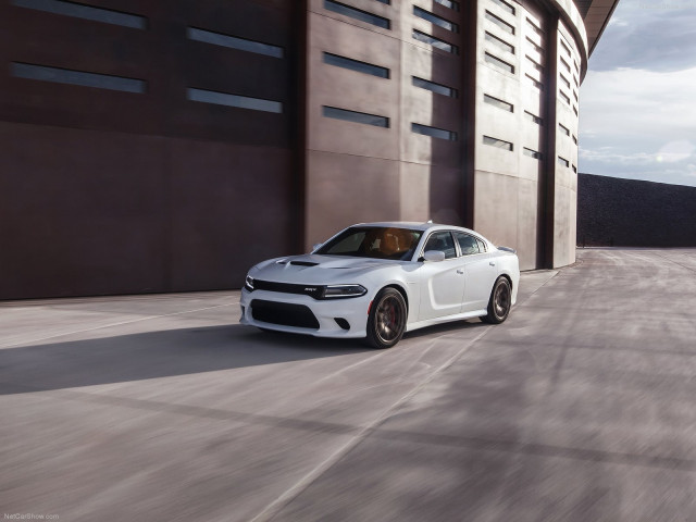 Dodge Charger SRT Hellcat фото