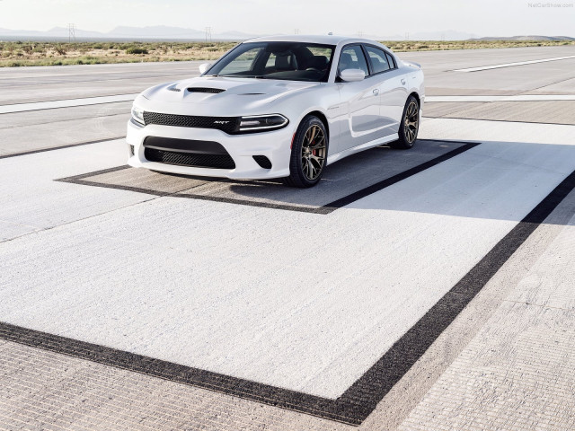 Dodge Charger SRT Hellcat фото