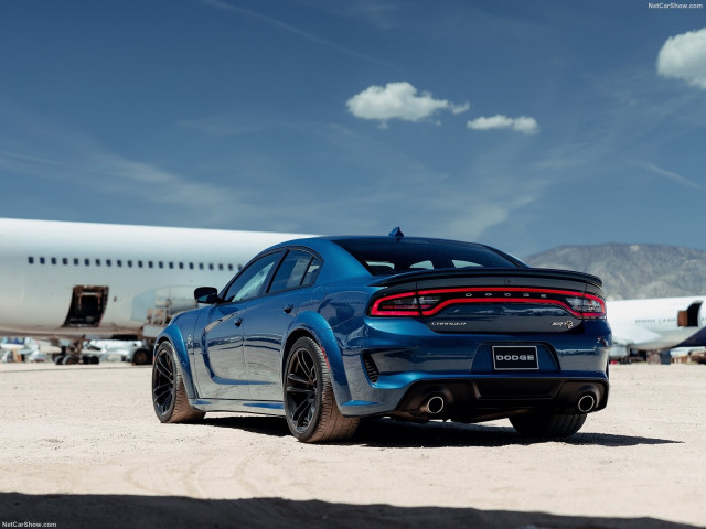 Dodge Charger SRT Hellcat фото