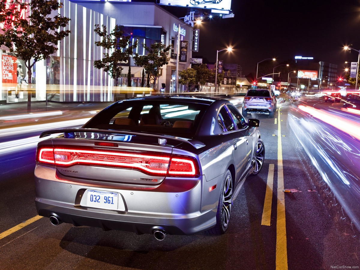 Dodge Charger SRT8 фото 87071