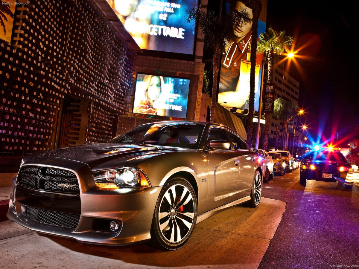 Dodge Charger SRT8 фото 87075