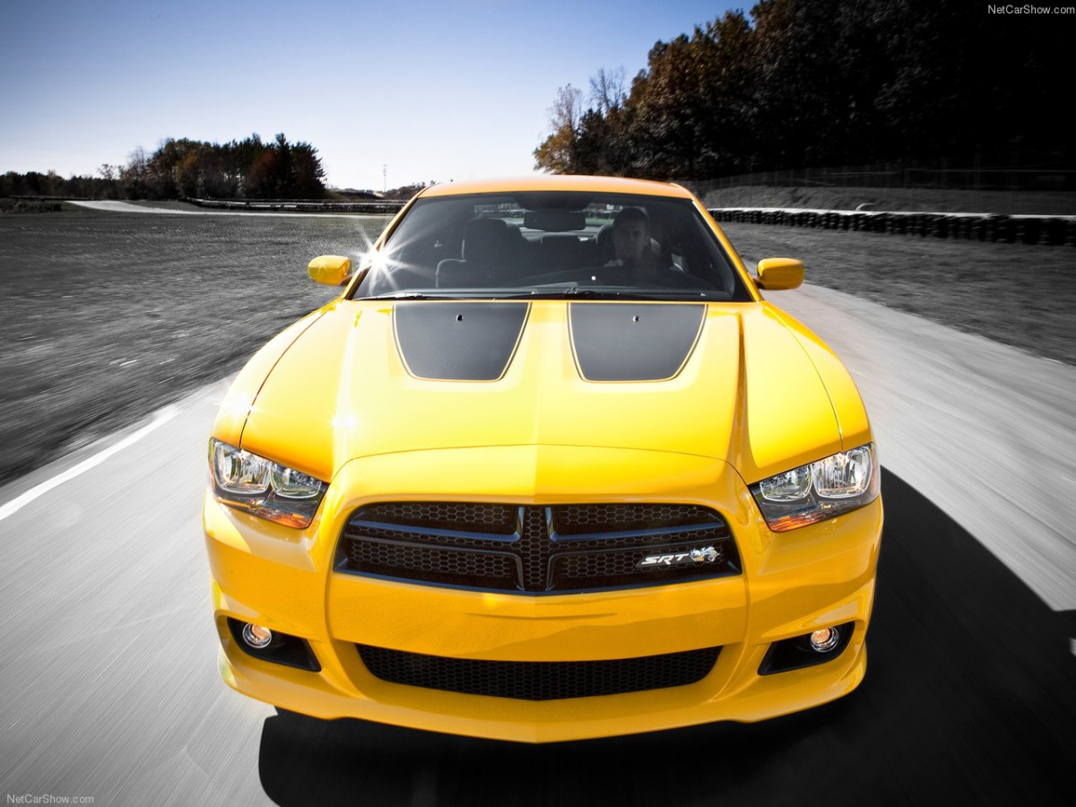 Dodge Charger SRT8 фото 89942