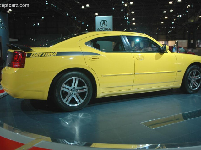 Dodge Charger фото