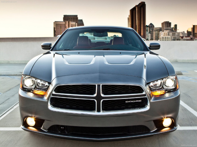 Dodge Charger фото