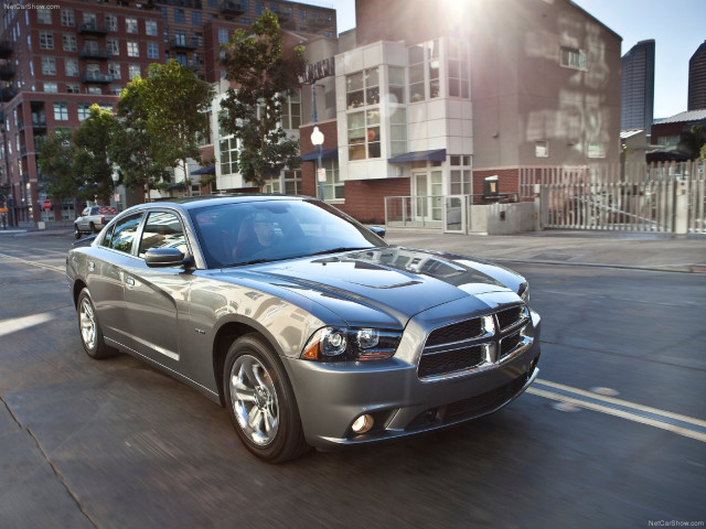 Dodge Charger фото