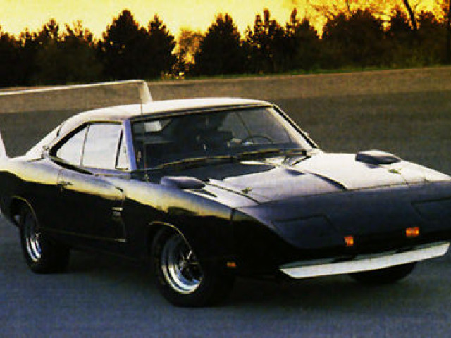 Dodge Daytona фото