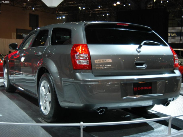 Dodge Magnum SRT фото