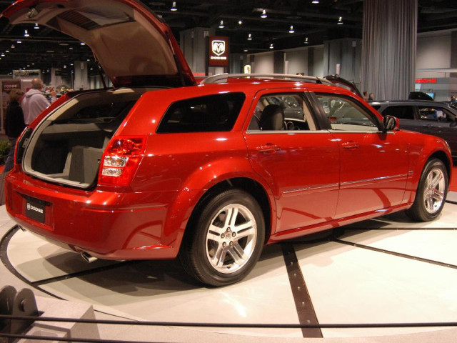 Dodge Magnum фото