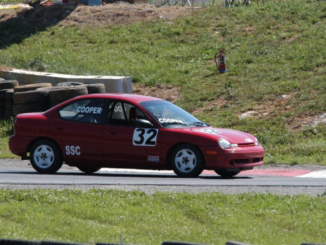 Dodge Neon фото